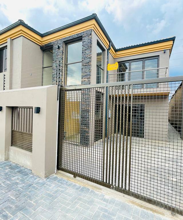 Student accommodation in Pimville Zone 4 listing photo