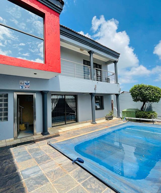 Student accommodation in Orlando East listing photo